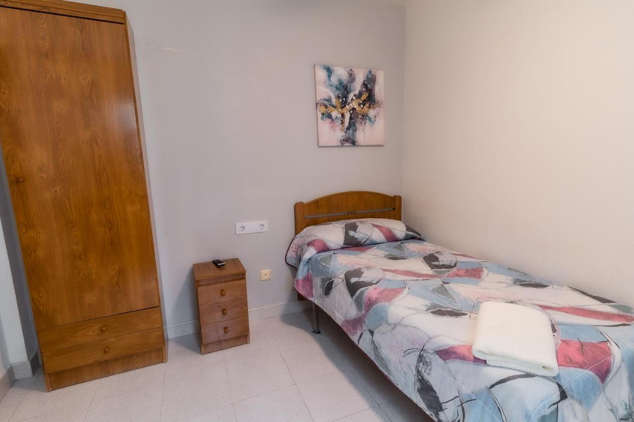 Hostal - Restaurante La Buena Villa By Vivere Stays Villalonquéjar Екстериор снимка